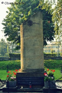 Pomnik na cmentarzu żydowskim w Tarnowie