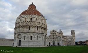 Piza - Plac Cudów z Baptysterium, Katedrą i Krzywą Wieżą