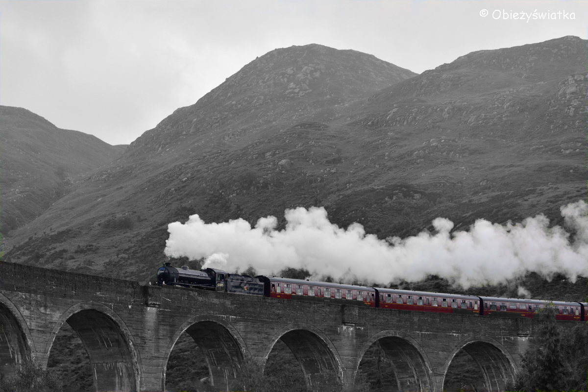 Hogwarts Express na wiadukcie Glennfinnan, Szkocja