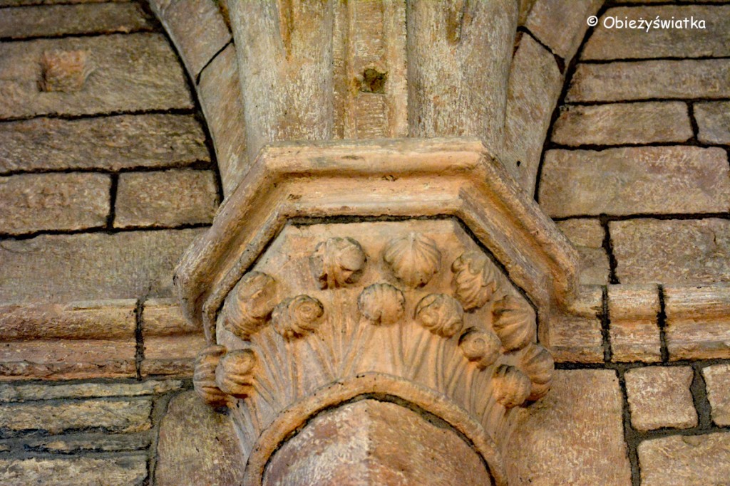 Głowica kolumny - Katedra św. Magnusa w Kirkwall, Orkady, Szkocja