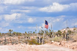 Amerykańska flaga na trójstyku Nevada-Utah-Arizona