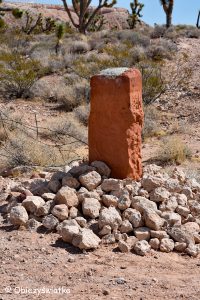 Obelisk na trójstyku granic stanowych Arizony, Nevady i Utah
