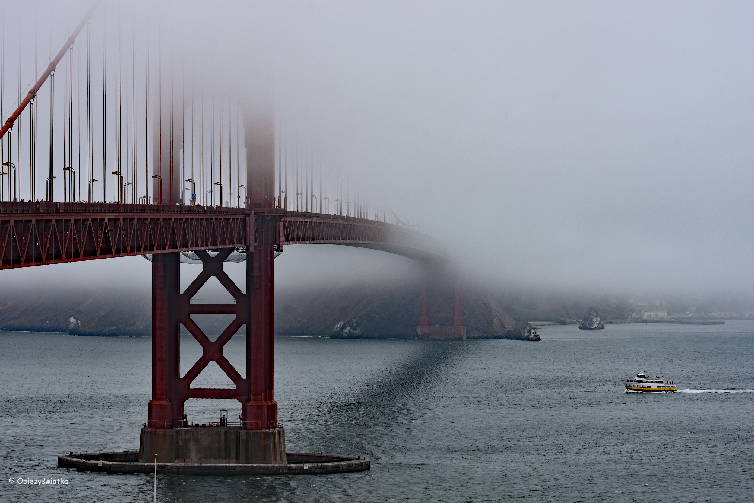 Mgła i Golden Gate Bridge i mgła, San Francisco, USA