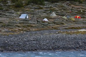 Pole namiotowe przy schronisku Spiterstulen