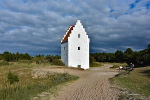 Zasypany kościół w Skagen