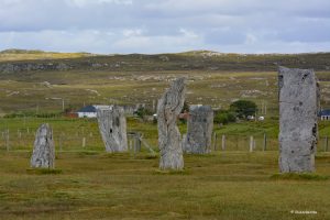 W kamiennym kręgu megalitów w Callanish/Calanais, Lewis and Harris, Szkocja