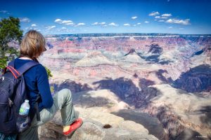 Patrząc na Wielki Kanion - Grand Canyon National Park, Arizona, USA