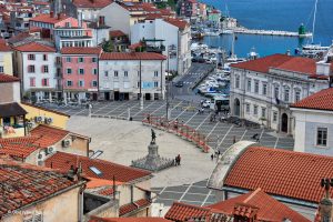 Widok na Piazza Tartini, Piran, Słowenia