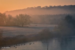 Melodia mgieł porannych nad rzeką Ruhr