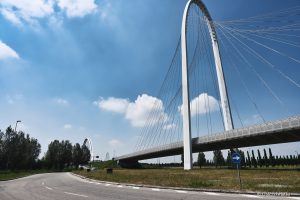 Mosty projektu Calatravy, Reggio Emilia,Włochy