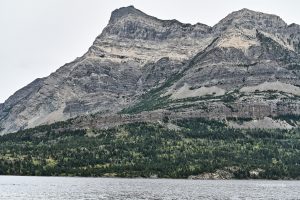 Woda, lasy i góry - Waterton Lakes National Park, Kanada