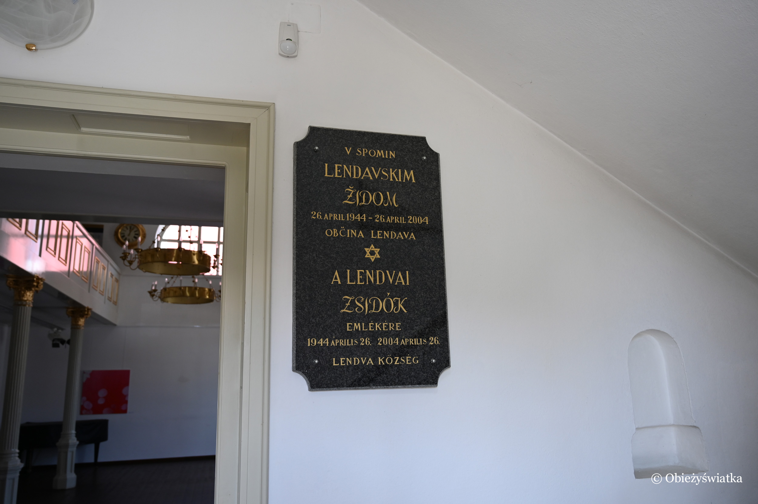 Tablica pamiątkowa w Synagodze w Lendavie