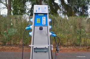 Przykładowa kolumna elektryczna dla kamperów