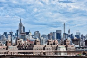 Manhattan widziany z Mostu Brooklińskiego, Chrysler Building po prawej stronie, NYC