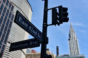 Skrzyżowanie Madison Ave i East 42nd Street, NYC