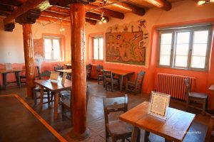 W zabytkowym hoteliku - Painted Desert Inn, Arizona