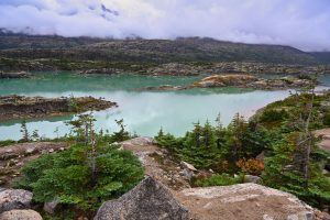 Krajobraz wzdłuż Klondike Highway tuż przed Alaską, Kanada