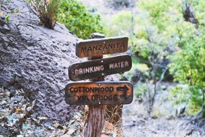 Oznakowanie na trasie North Kaibab Trail, Grand Canyon