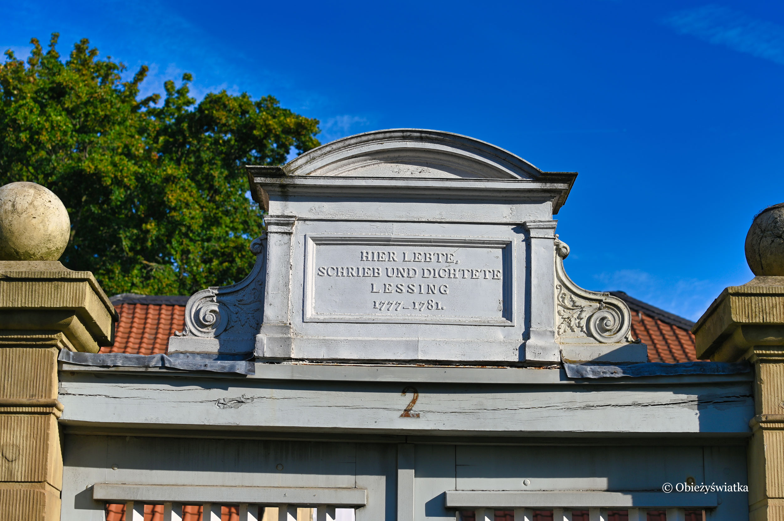 Pamiątkowy napis do domu, w którym mieszkał i tworzył Lessing, Wolfenbüttel, Niemcy