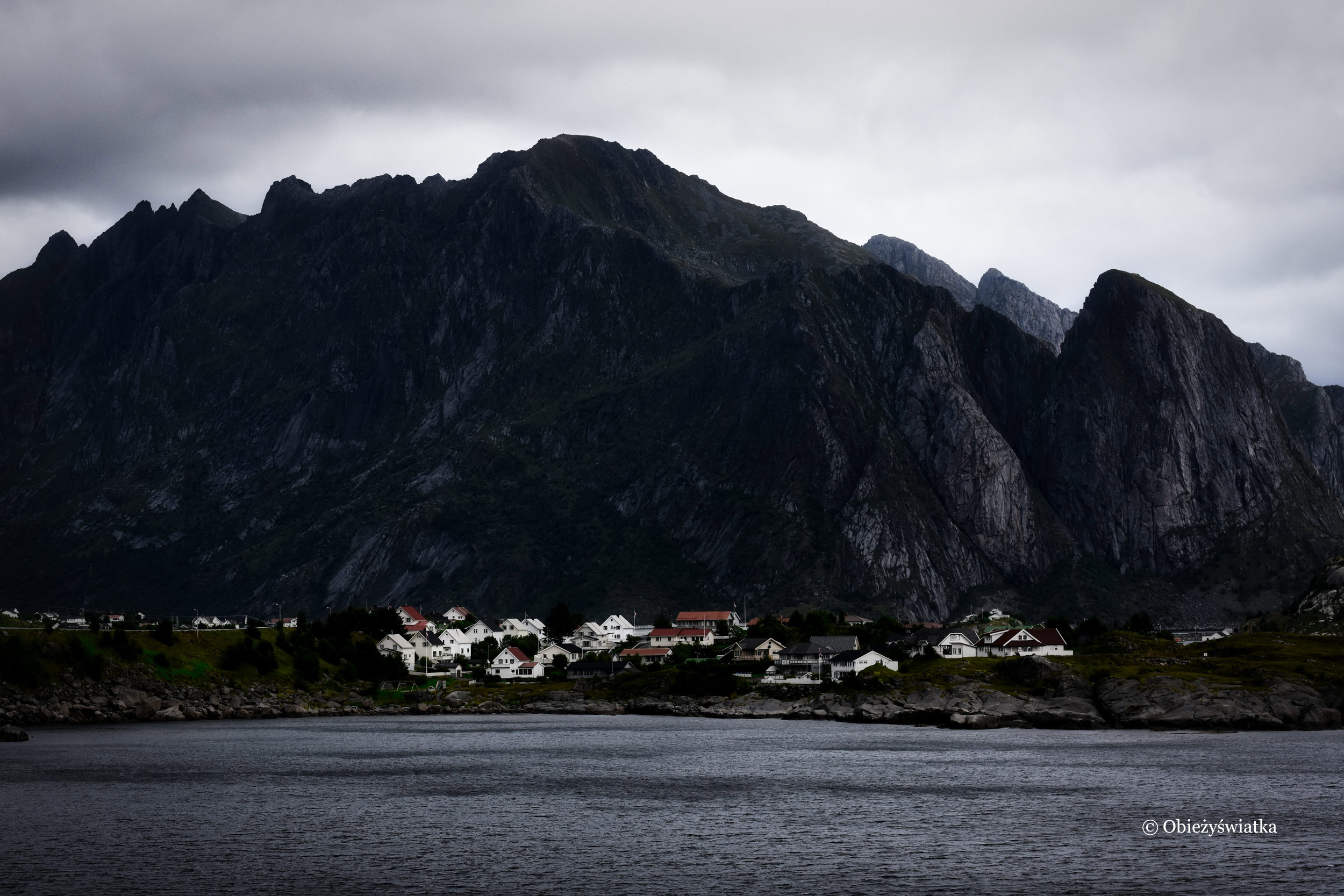 Wioska rybacka Reine, Norwegia