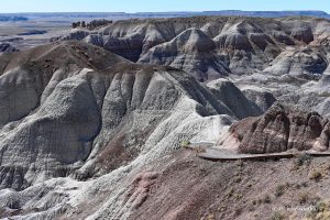 Kolorowe góry - Petrified Forest National Park, Arizona