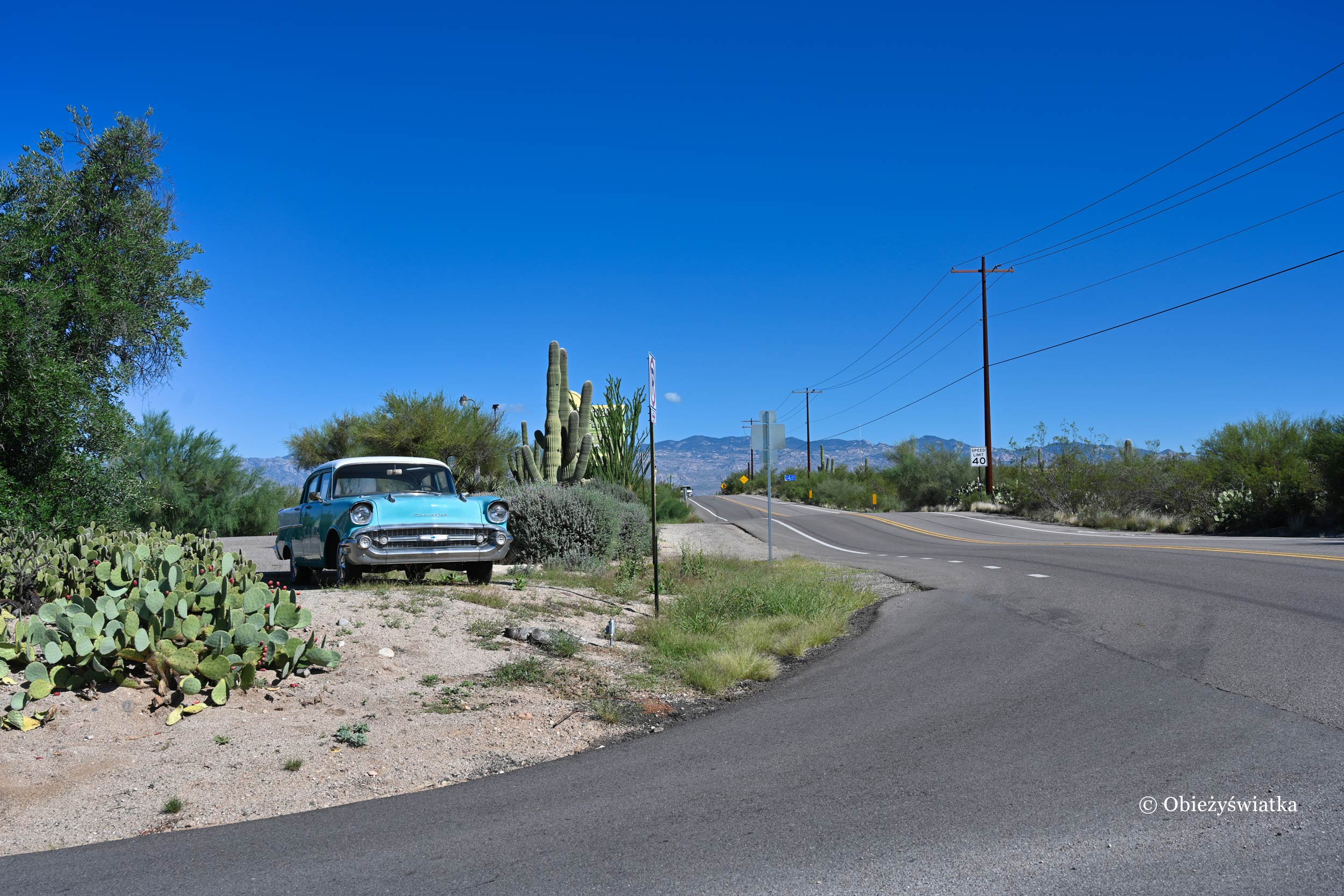 A po drodze spotkać można i takie piękne auta...., Park Narodowy Saguaro, Arizona