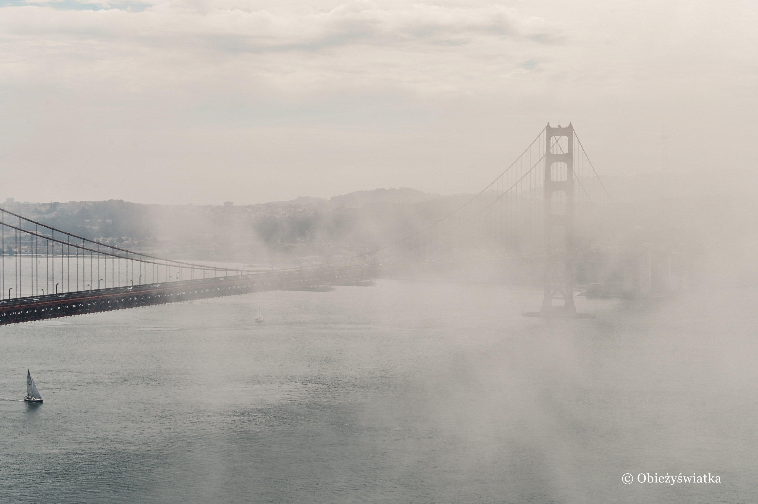 Mgła i Golden Gate Brigde, San Francisco