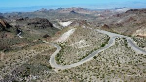 Serpentyny Oatman Highway - widok z przełęczy Sitgreaves Pass
