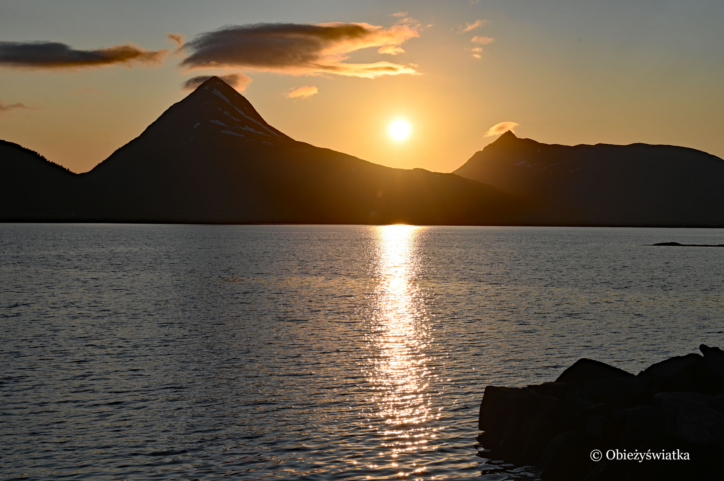 Słońce, które nie chce iść spać ;) - Senja, Norwegia