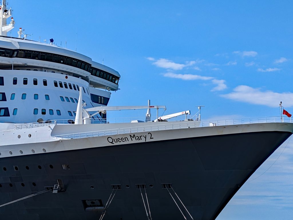Queen Mary 2