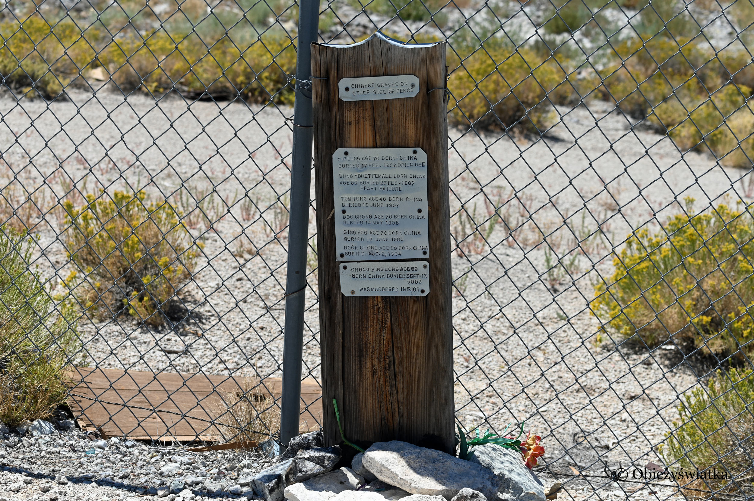 Tonopah Cemetery, Nevada - poza cmentarzem znajdują się groby chińskich mieszkańców miasteczka